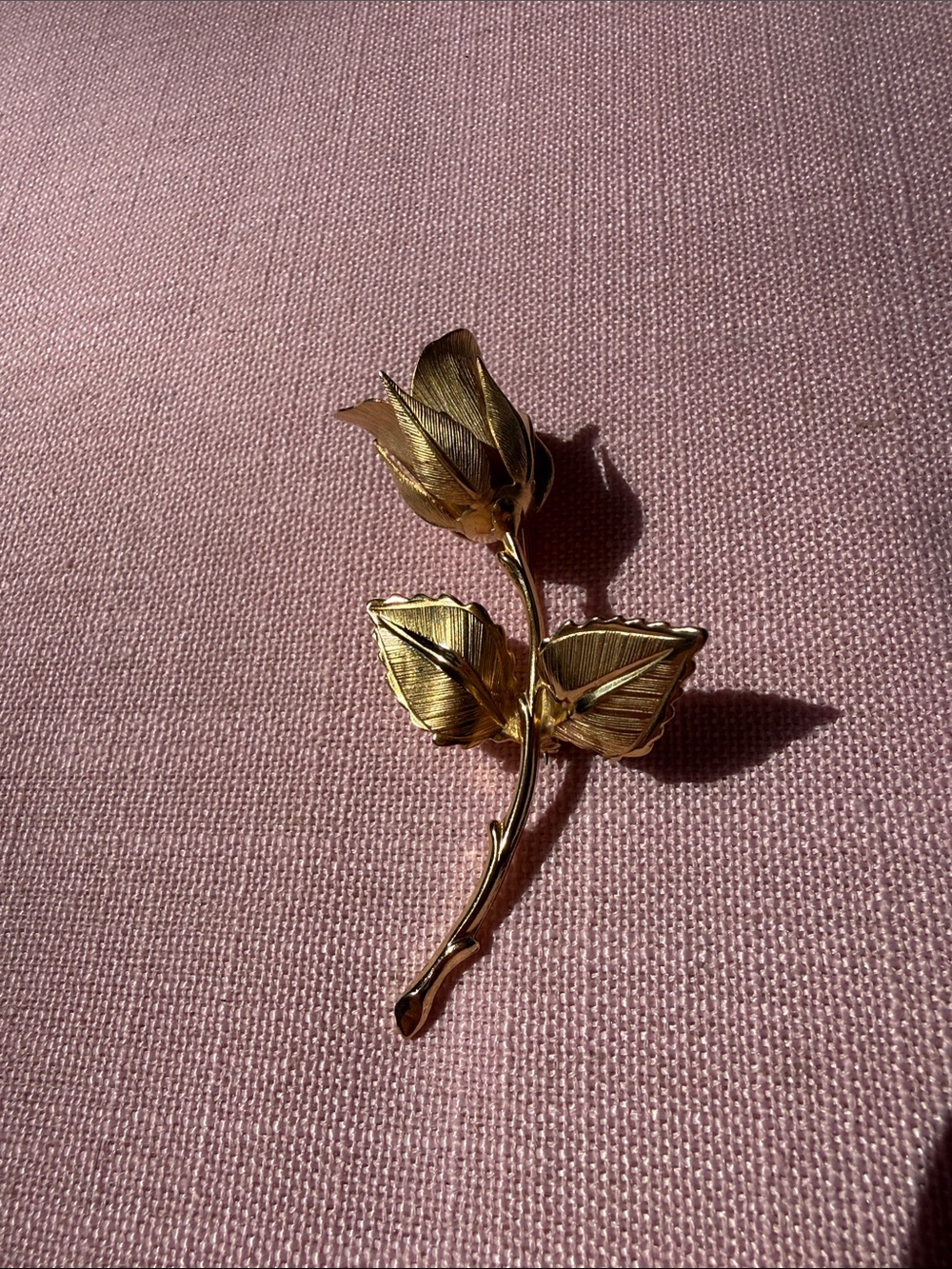 Vintage Giovanni Gold Tone Rose Brooch Pin